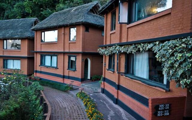 Отель Dhulikhel Mountain Resort Непал, Дхуликхел - отзывы, цены и фото номеров - забронировать отель Dhulikhel Mountain Resort онлайн вид на фасад