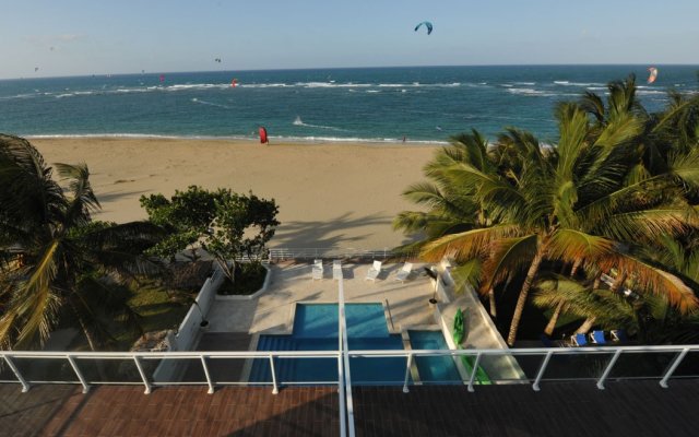 Watermark Luxury Oceanfront All Suite Hotel 2