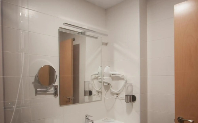 Cuquiellu, apartamento con piscina, 3km playa