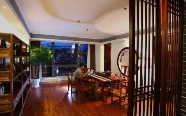 Kunming Berman Hotel (Rixin Road Runcheng Branch)
