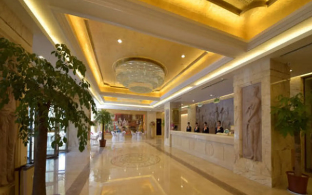 Vienna International Hotel (Zhumadian Huayuan Xuefu)