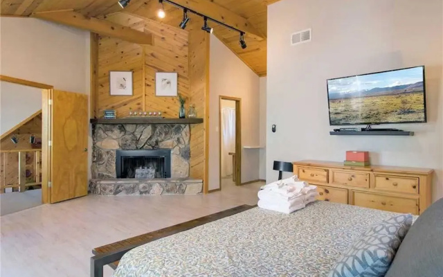 Air Nuevo - Three Bedroom Cabin