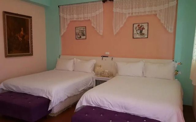 Rose Castle Hostel