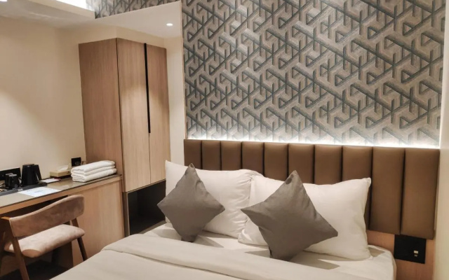 Maxxvalue Hotel MIDC