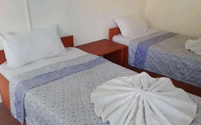 Hotel Sisters Home