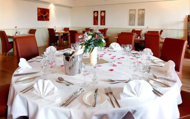 Mercure Swindon South Marston Hotel & Spa