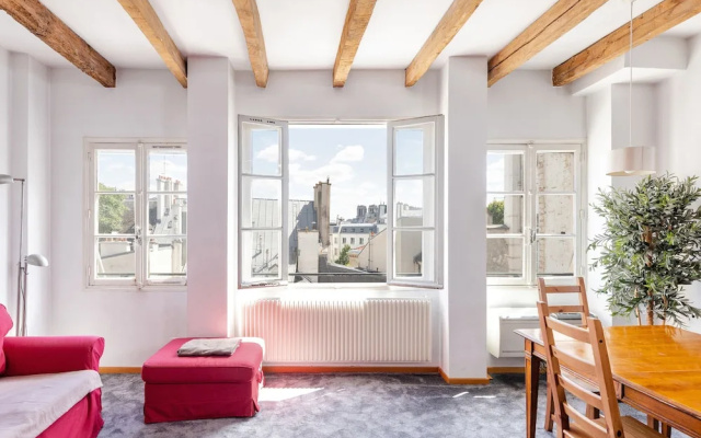 St. Germain - Odeon Area Apartment