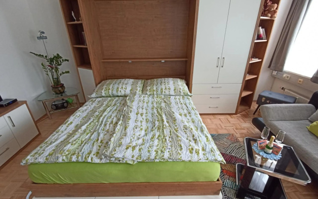 City Apartmentstudio mit Tiefgarage