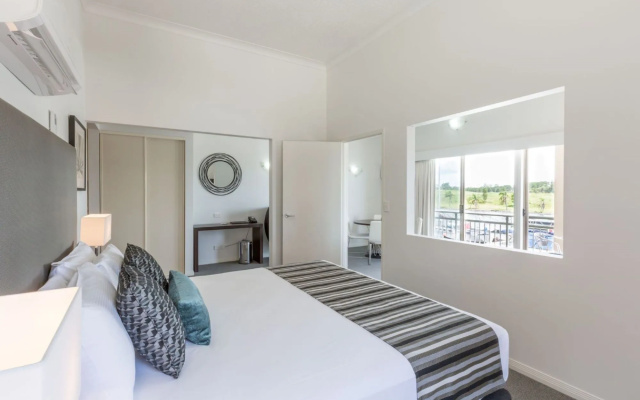 Ramada Hotel Hope Harbour