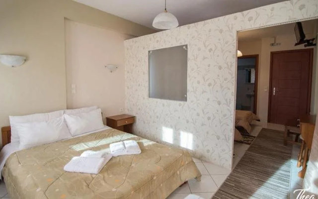 Orama Rooms