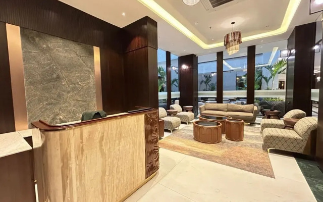 Omaya Suites