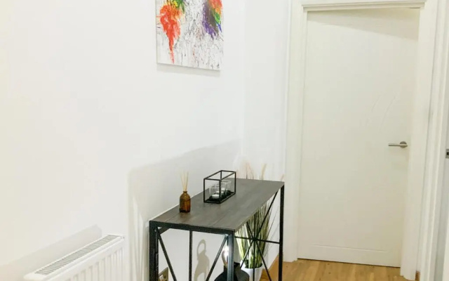 Fareham Point Apartment