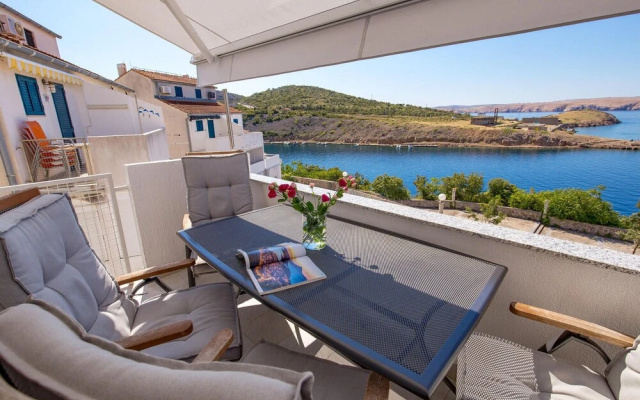 Awesome Apartment in Stinica With 1 Bedrooms and Wifi