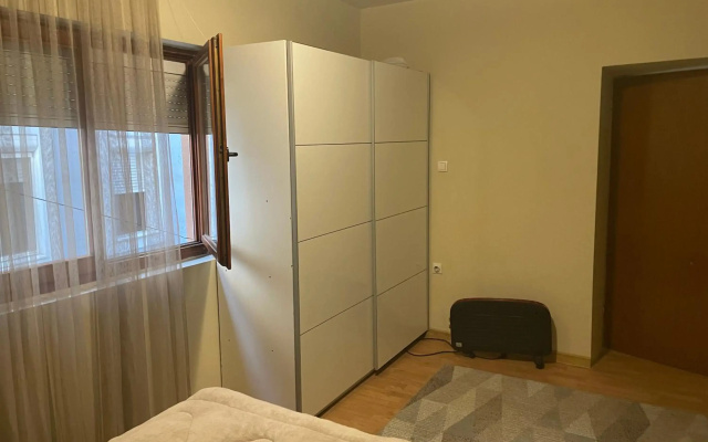 Max Apartments