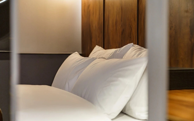 Brown-Dot Hotel Geomdan
