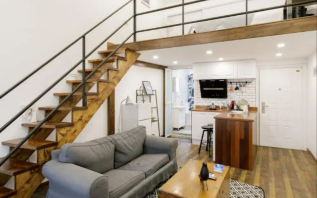 Minimum Cozy Loft