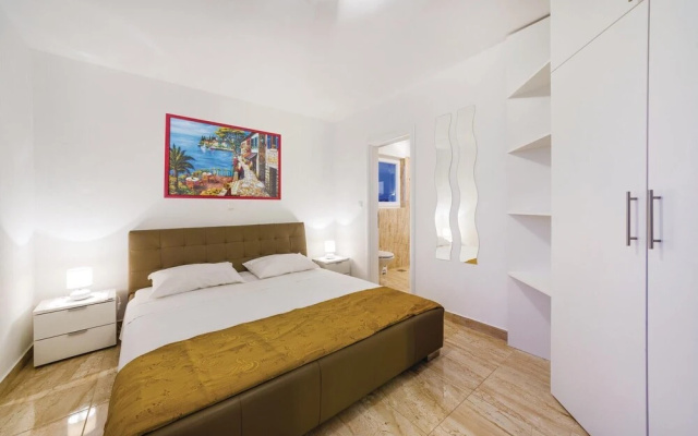 Awesome Home in Novalja With Wifi and 3 Bedrooms