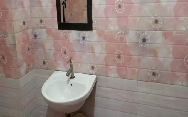 ADB Rooms Hotel De Pal Varanasi