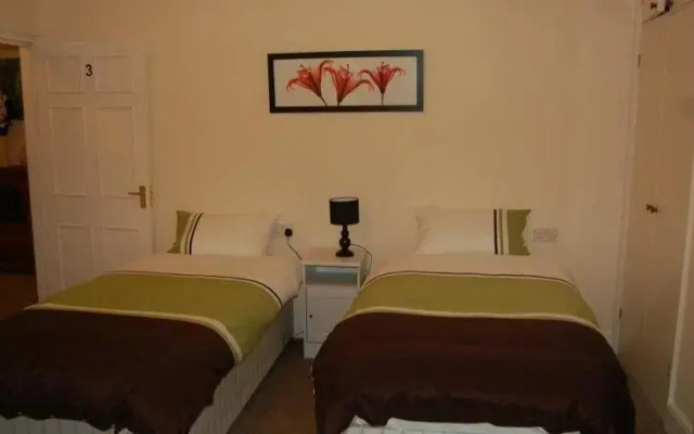 Bentons Guest House