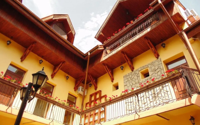 Hotel Curtea Brasoveana