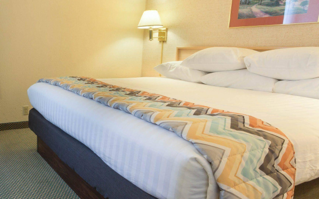 Pear Tree Inn Cape Girardeau West