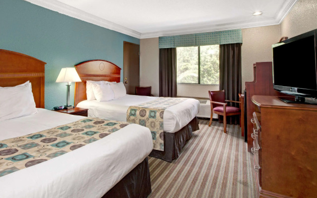 Red Lion Inn & Suites Houston IAH Airport
