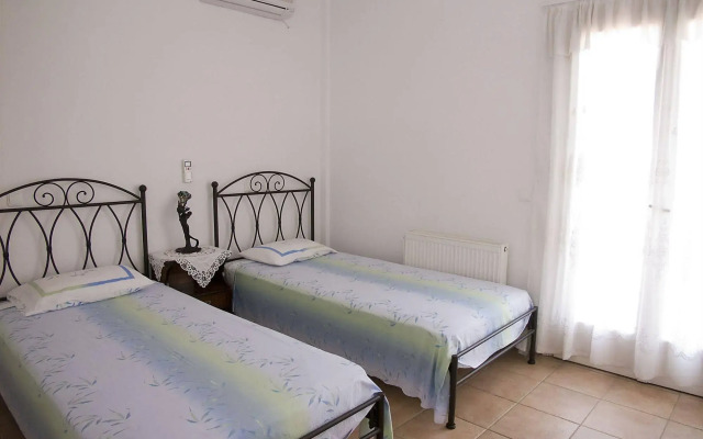 Villa Moschona