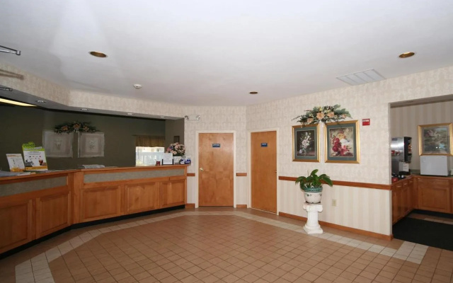 AmeriVu Inn & Suites Siler City