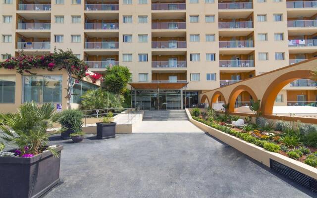 azuLine Hotel Atlantic вид на фасад