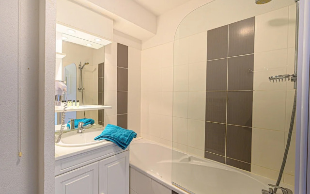 Cozy Apartment Stay Near Vannes
