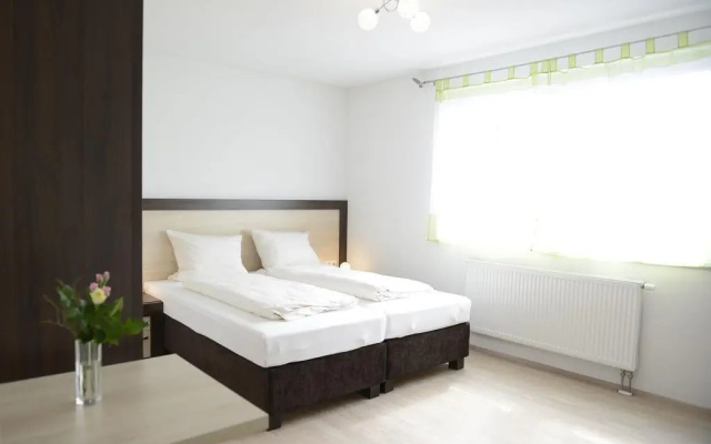 Naturparkhotel & Landgasthof Stromberg