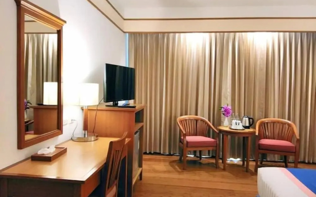 Diamond Plaza Hotel
