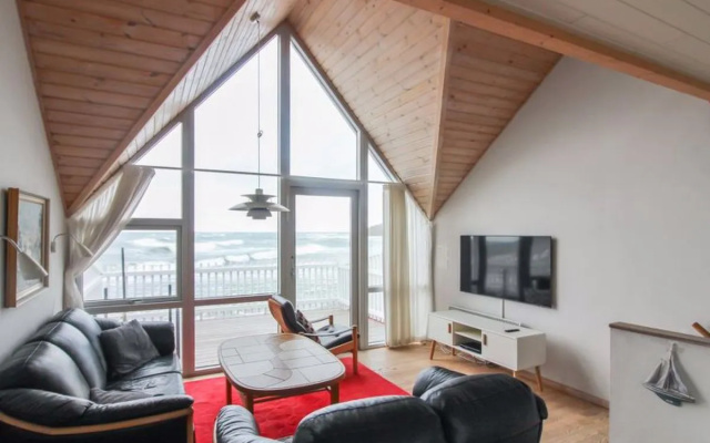 "Jirina" - 10m from the sea in Bornholm