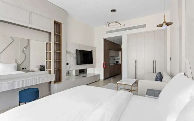 Lux Studio in Arjan With Pool and Full Amenities