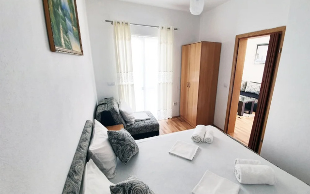 Apartments Cota