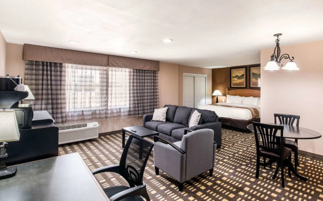 Quality Inn & Suites Plano East - Richardson