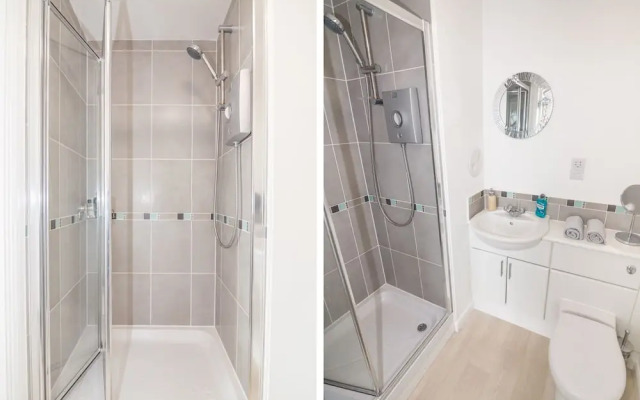Queens Apartments - City Centre, Sea View, Free Private Parking, Luxury
