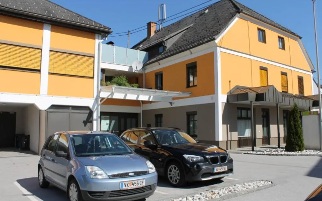 Post Hostel For Youth, Students and Pilgrims