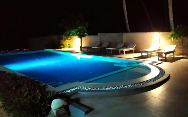 Sleeping Elephant Beach Resort