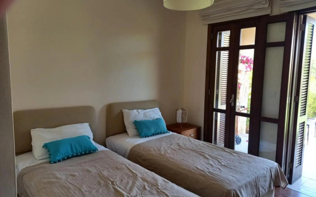 Helios Heights Spirits, Aphrodite Hills Golf Resort
