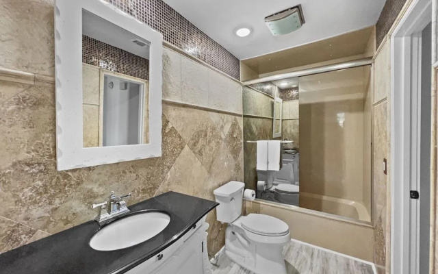 Linkside 3 Bedroom Townhouse by Redawning