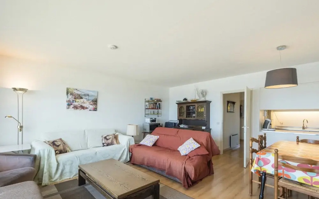 Apartment on the 8th Floor With sea View