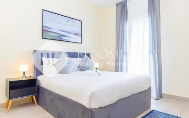 Bloomfields Grandeur 3Br Maid Water
