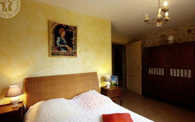 Gîte Périgneux, 4 pièces, 6 personnes - FR-1-496-5