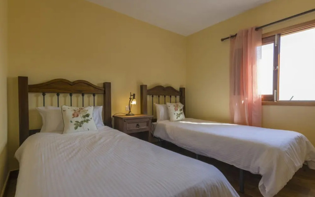 Casa Vacacional en el Centro de Moya