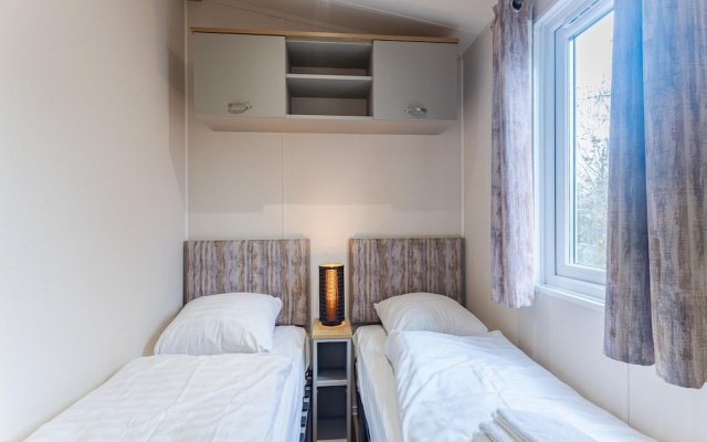 Bright Beachside Base in Burgh-haamstede