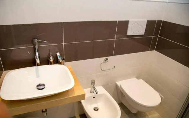 Giripaso Apartment