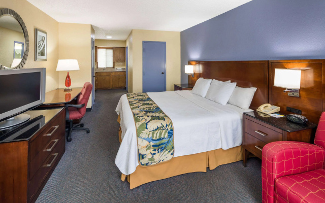 Days Inn by Wyndham Walterboro