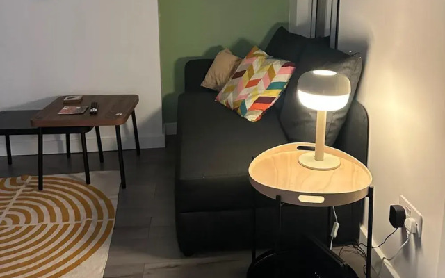 Green Lane 1-bed Apartment - Sleeps 4 & Pets Ok
