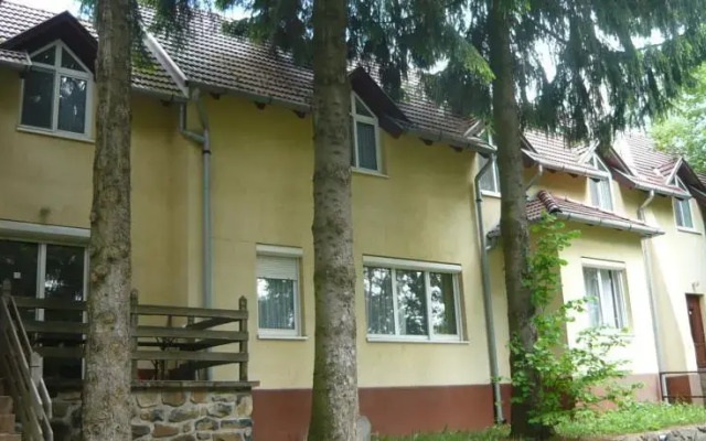 Hegyilevegő Panzió